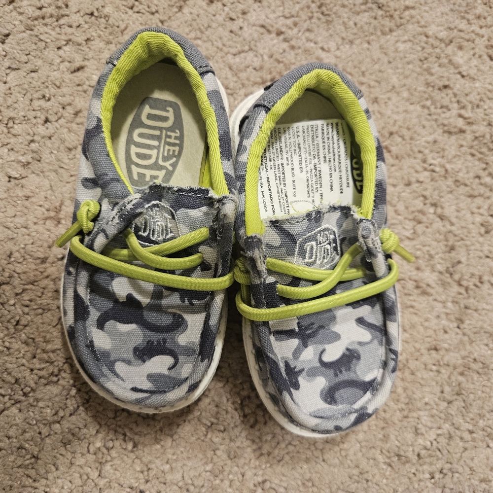 Hey Dude Toddler Gray and Green Dino Camo Sneakers - Picture 2 of 4